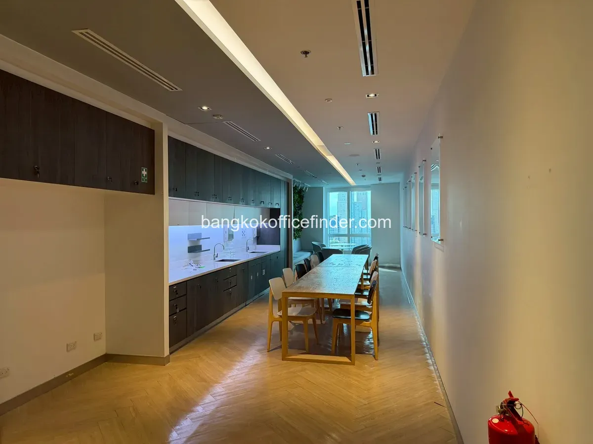 1,550 ตรม. fully furnished office at Athenee Tower 1,550 ตรม. fully furnished office at Athenee Tower