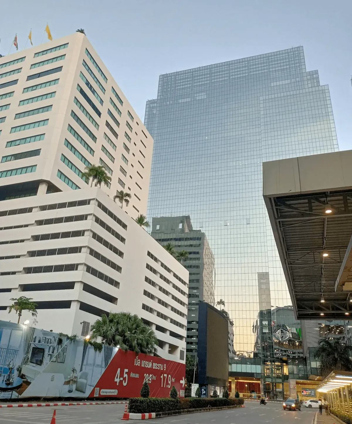 การเดินทาง - อาคารเดอะไนน์ ทาวเวอร์ การเดินทาง - อาคารเดอะไนน์ ทาวเวอร์