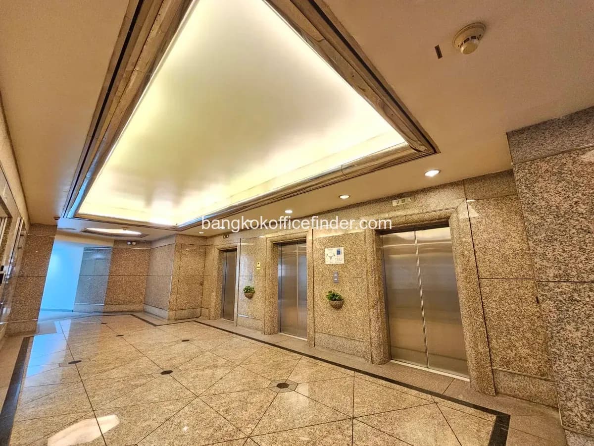 Lifts - One Pacific Place Lifts - One Pacific Place