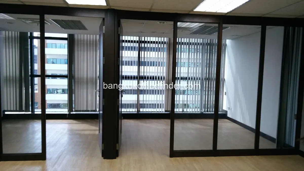 Example office unit - Bangkok Business Center (bare shell) Example office unit - Bangkok Business Center (bare shell)