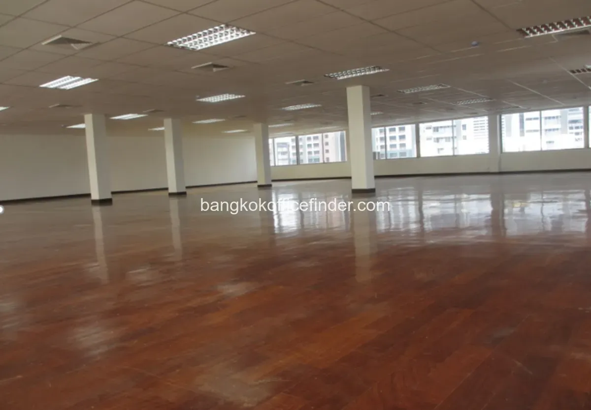 Example office unit - Sarasin Building (bare shell) Example office unit - Sarasin Building (bare shell)