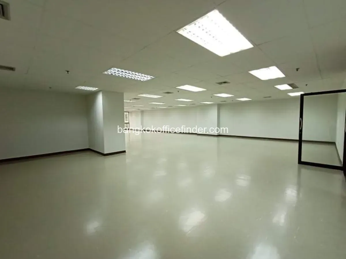 Example office unit - Thai CC Tower (bare shell) Example office unit - Thai CC Tower (bare shell)