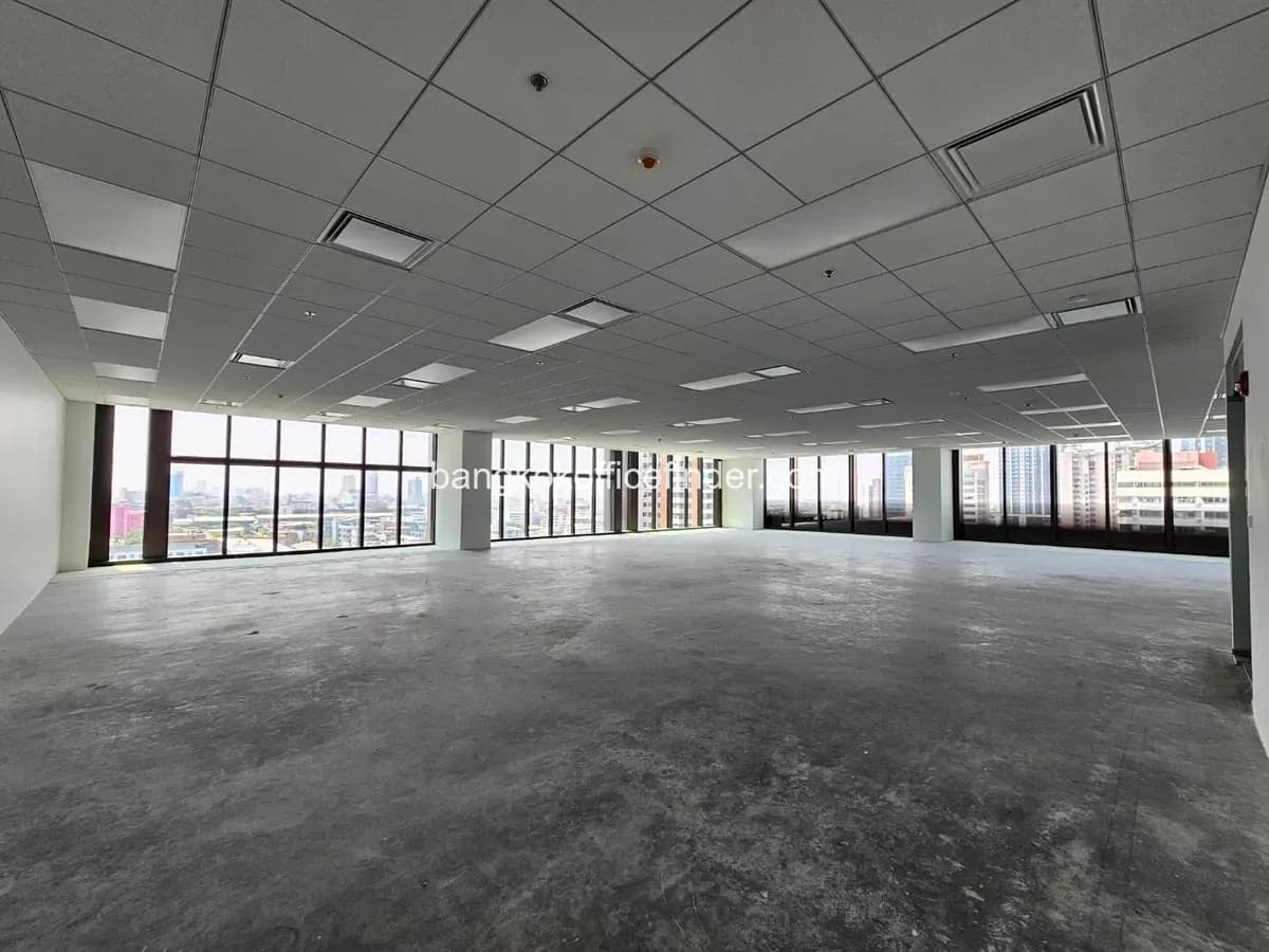 Example office unit - Siam Patumwan House (bare shell) Example office unit - Siam Patumwan House (bare shell)