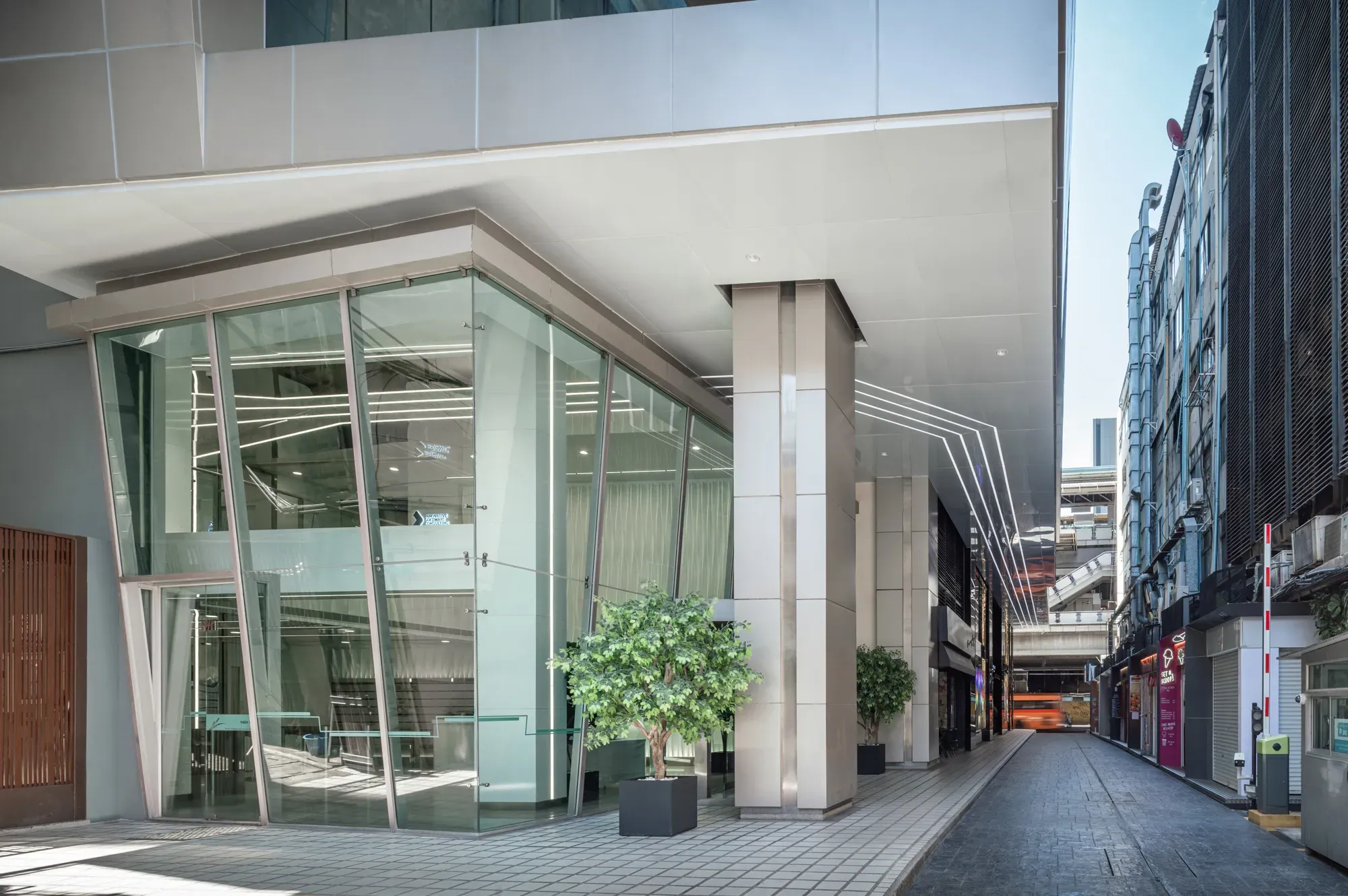 Yada Building / อาคารญาดา