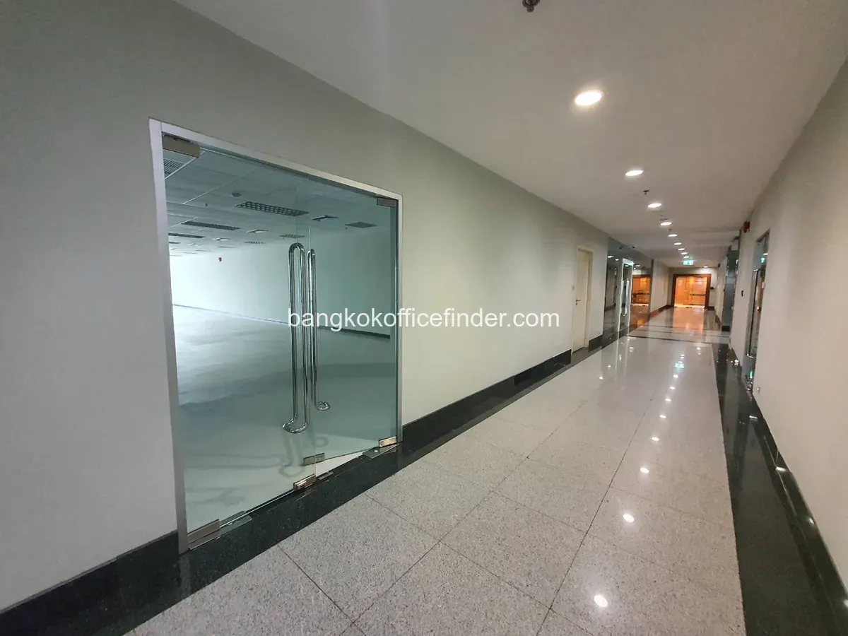 Example office unit - Bangkok Insurance Building (bare shell) Example office unit - Bangkok Insurance Building (bare shell)