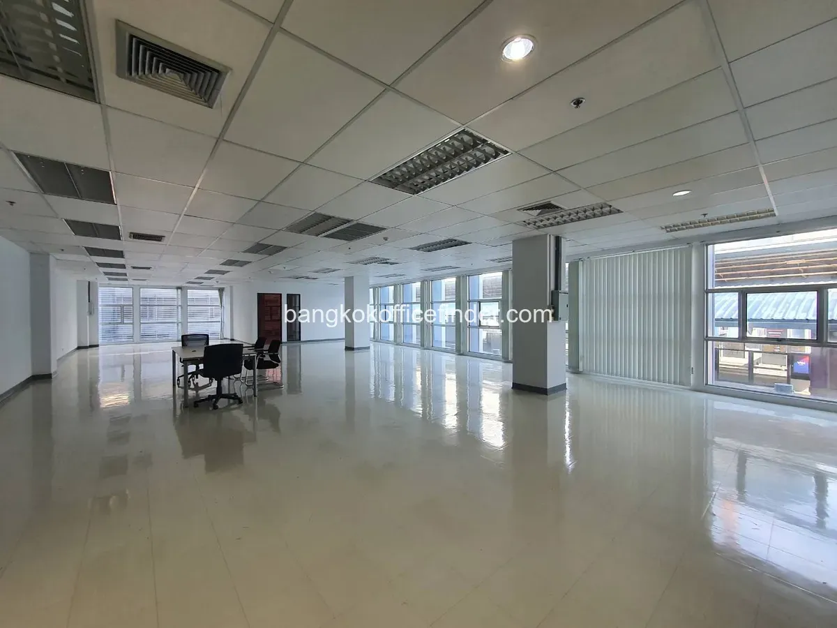 Example office unit - Thaniya Building ( BTS WING) (bare shell) Example office unit - Thaniya Building ( BTS WING) (bare shell)
