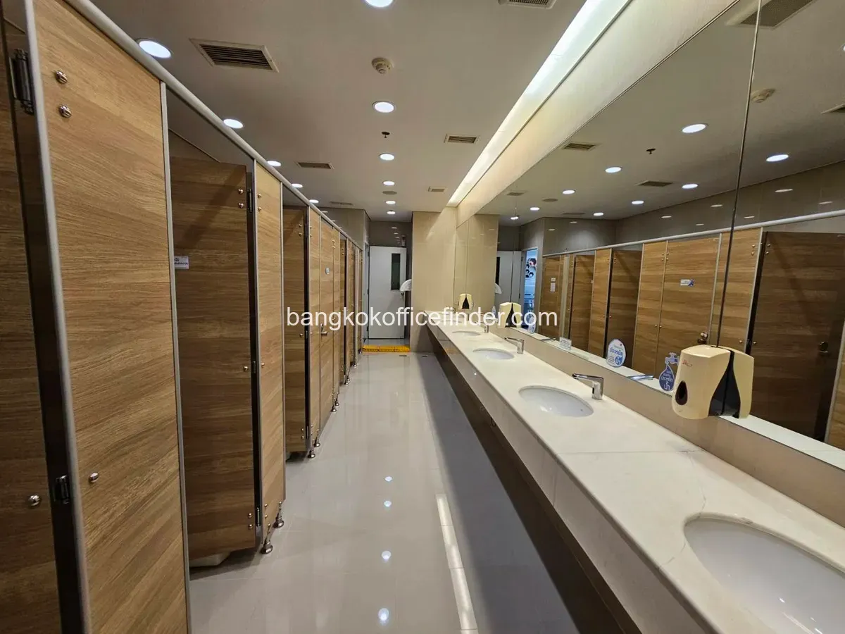 ห้องน้ำ - อาคาร จามจุรีสแควร์ ห้องน้ำ - อาคาร จามจุรีสแควร์