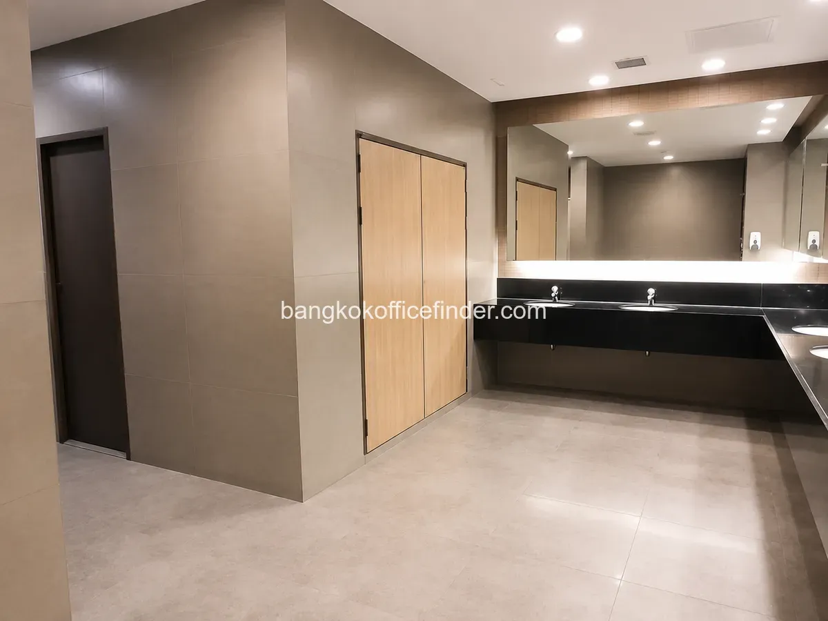Toilets - Ploenchit Center Toilets - Ploenchit Center