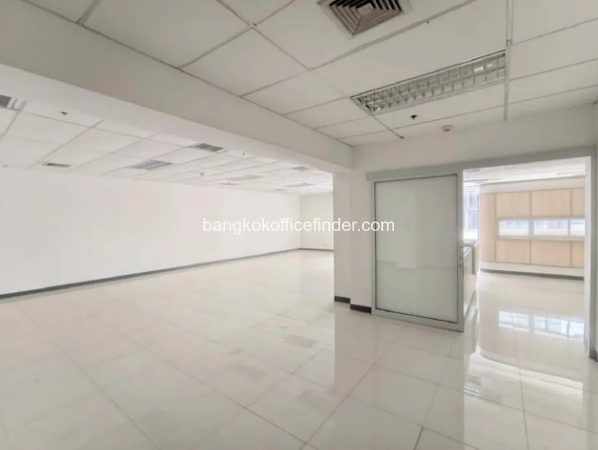 Example office unit - Zuellig House (bare shell) Example office unit - Zuellig House (bare shell)