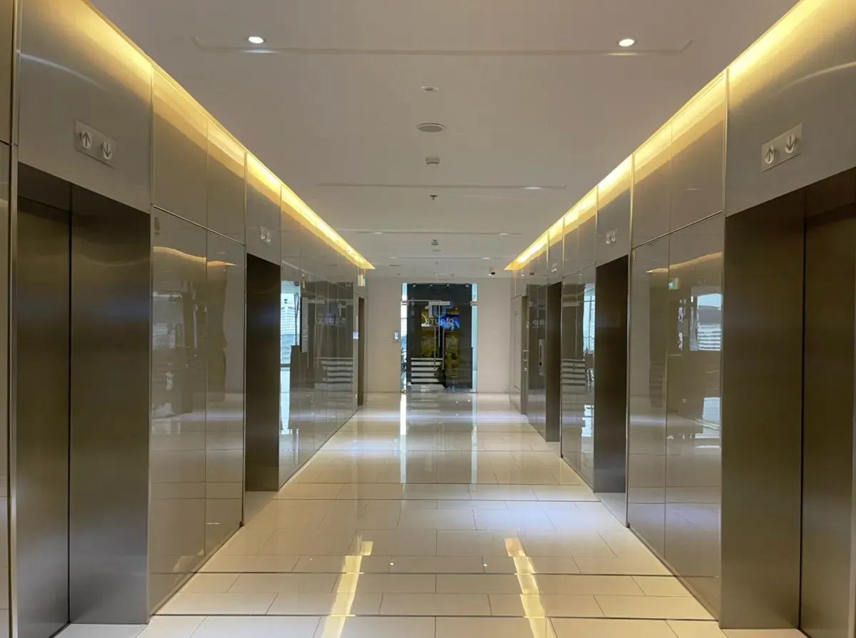 Lifts - G Tower Lifts - G Tower