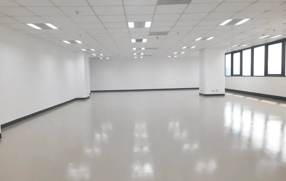 Example office unit - Olympia Thai Tower (bare shell) Example office unit - Olympia Thai Tower (bare shell)