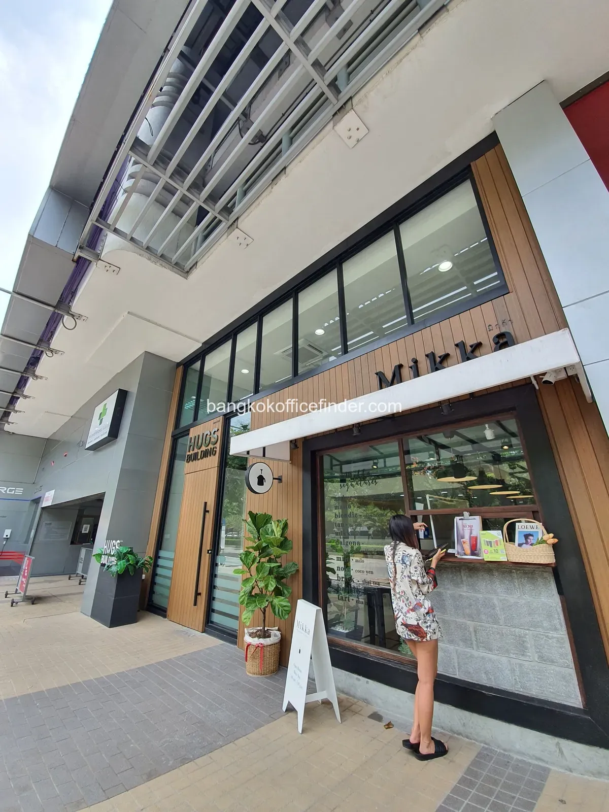 เช่าออฟฟิศ HUGS Building / อาคาร ฮักส์